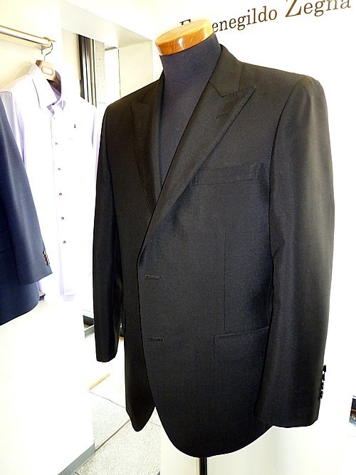 オーダースーツ