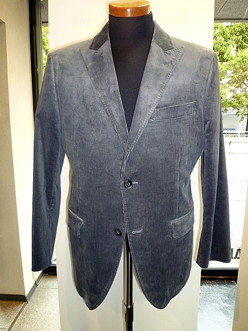 オーダースーツ