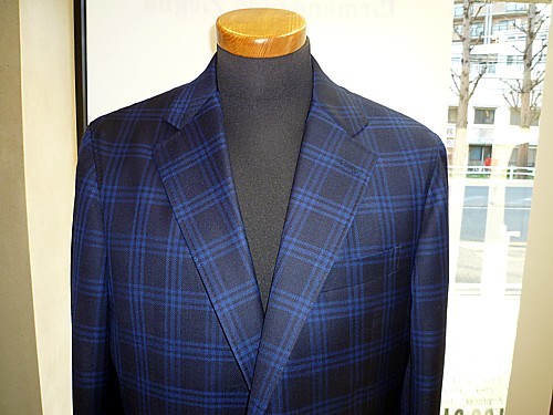 オーダースーツ