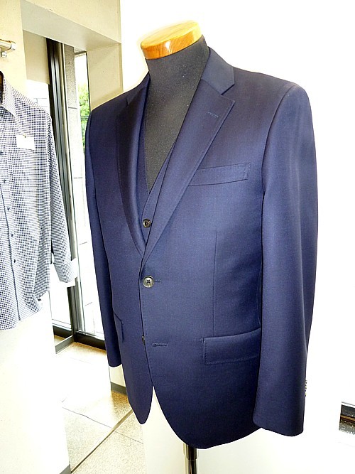 オーダースーツ