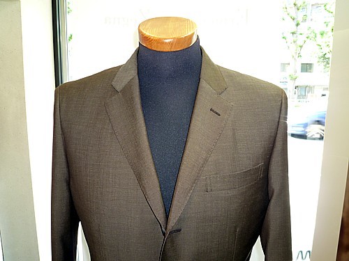 オーダースーツ