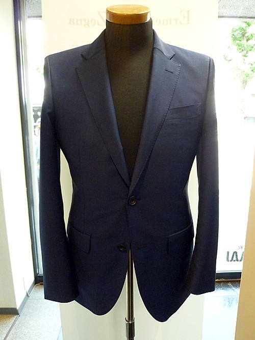 オーダースーツ