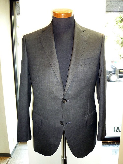 オーダースーツ