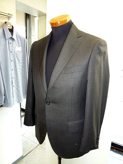 オーダースーツ