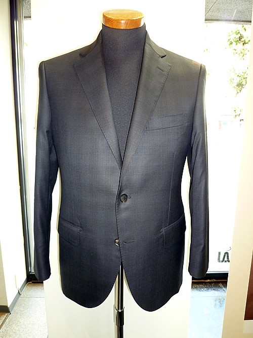 オーダースーツ