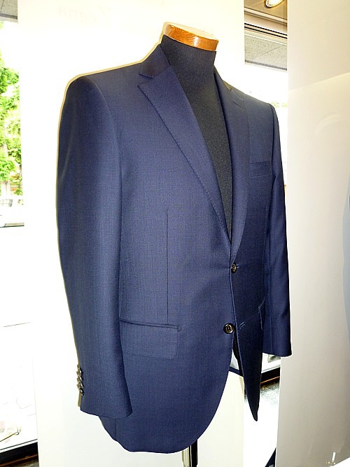 オーダースーツ