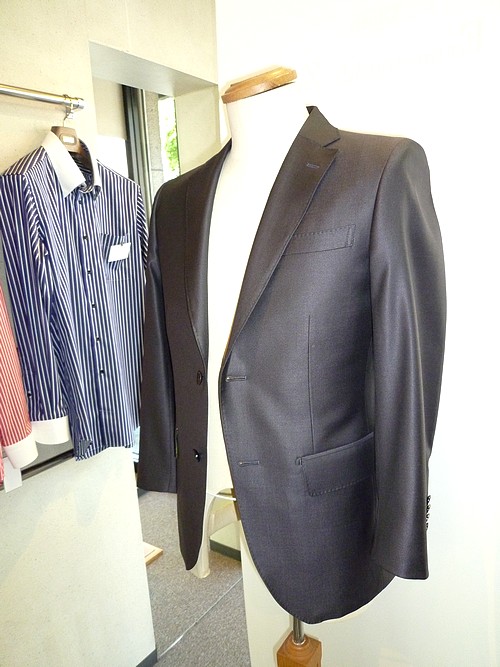 オーダースーツ