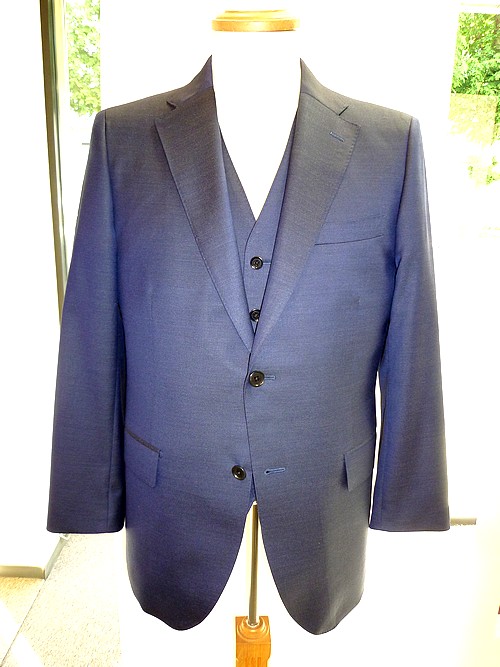 オーダースーツ