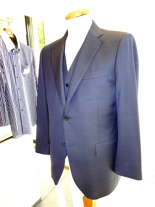 オーダースーツ