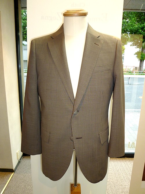 オーダースーツ