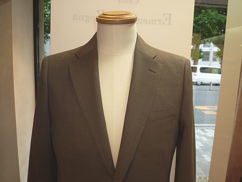 オーダースーツ