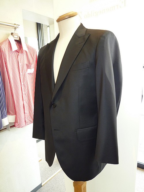 オーダースーツ