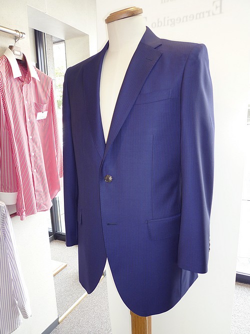 オーダースーツ