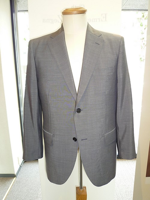 オーダースーツ