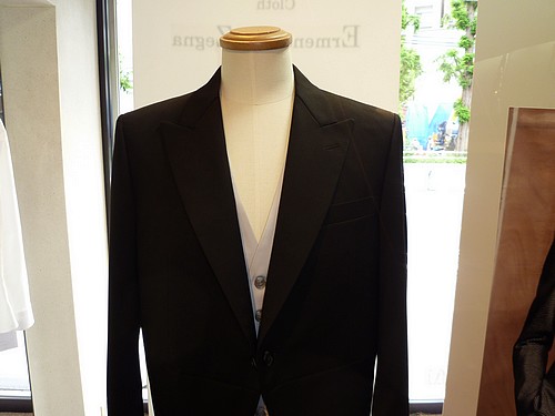 オーダースーツ