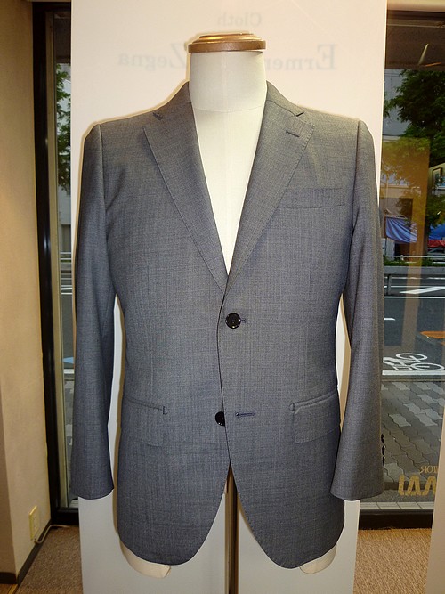 オーダースーツ