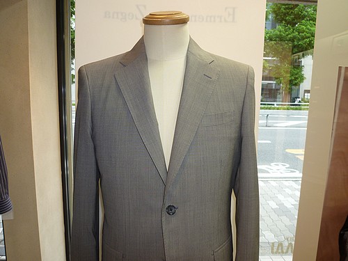 オーダースーツ