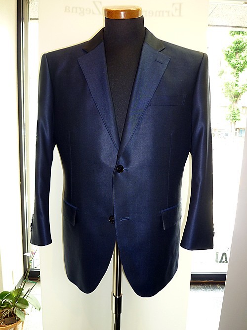 オーダースーツ