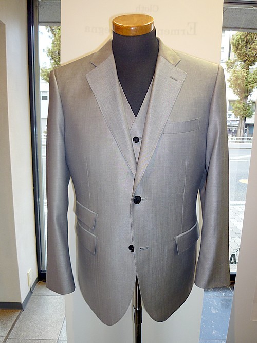 オーダースーツ